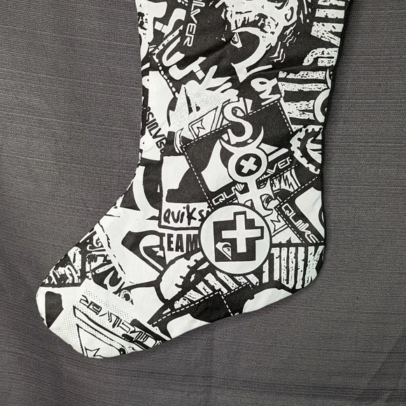 Quicksilver Christmas Stocking Graphic Faux Fur New No Tags - Picture 5 of 7
